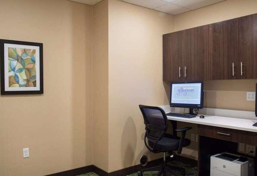 فندق Hampton Inn Big Rapids