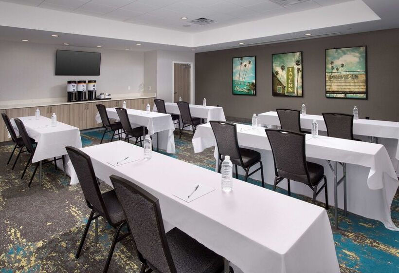 בית מלון כפרי Hampton Inn Miami   Airport East, Fl