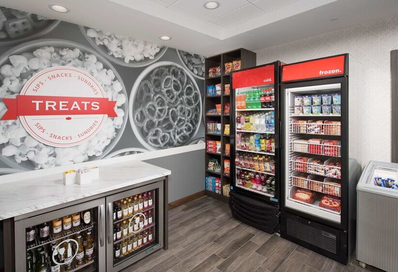 בית מלון כפרי Hampton Inn Miami   Airport East, Fl