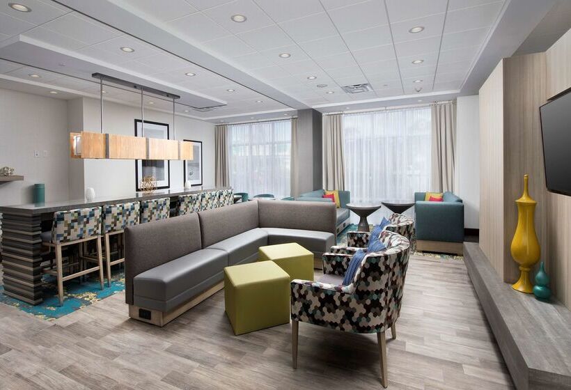בית מלון כפרי Hampton Inn Miami   Airport East, Fl