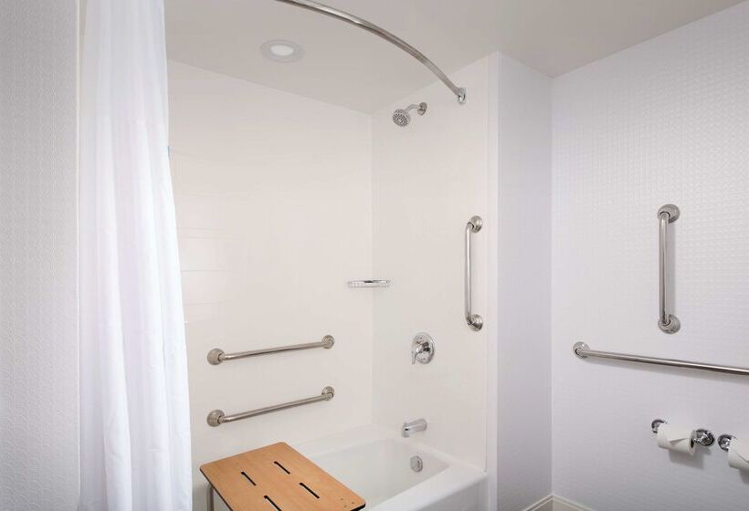 בית מלון כפרי Hampton Inn Miami   Airport East, Fl