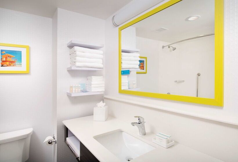 בית מלון כפרי Hampton Inn Miami   Airport East, Fl
