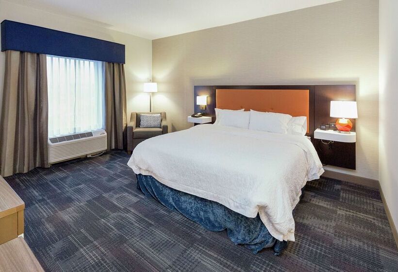 فندق Hampton Inn & Suites Morgantown / University Town Centre