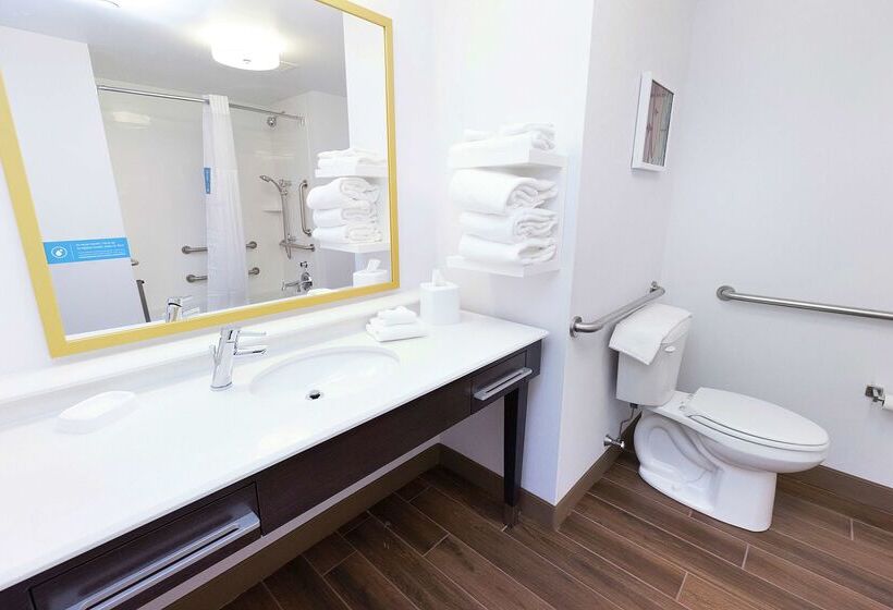 فندق Hampton Inn & Suites Morgantown / University Town Centre