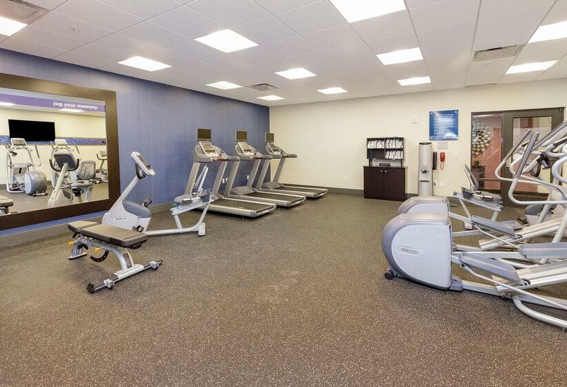 فندق Hampton Inn & Suites Morgantown / University Town Centre