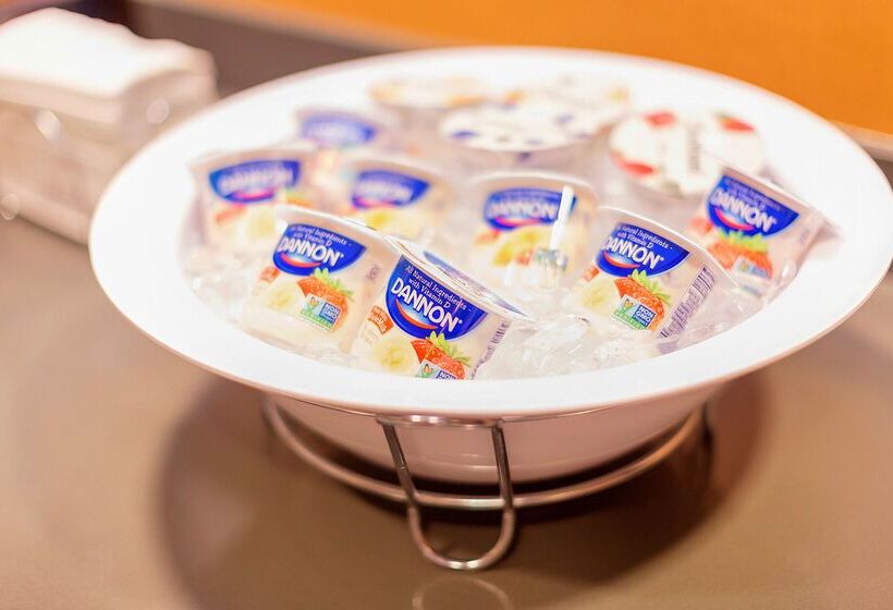 فندق Hampton Inn & Suites Morgantown / University Town Centre