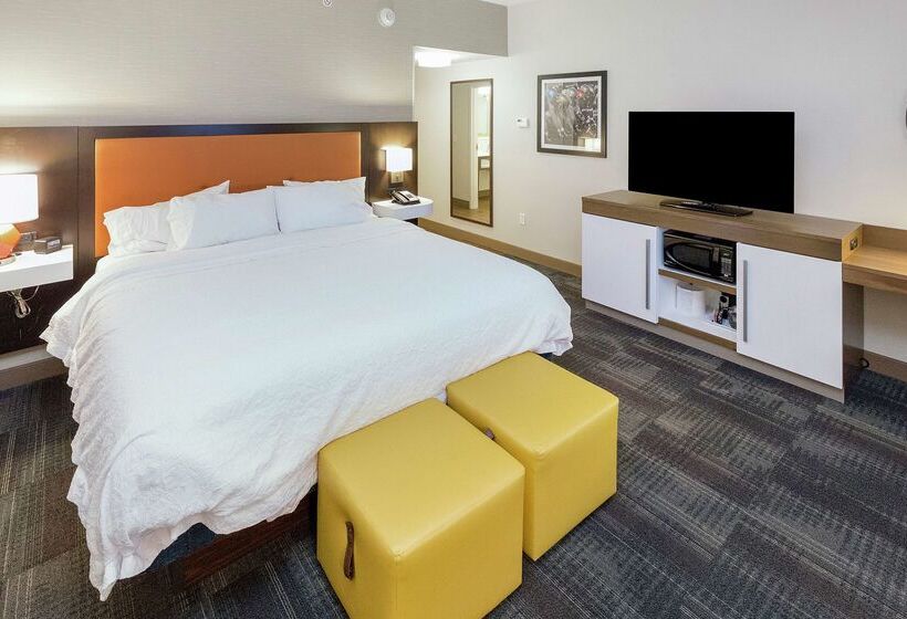 فندق Hampton Inn & Suites Morgantown / University Town Centre
