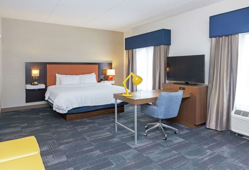 فندق Hampton Inn & Suites Morgantown / University Town Centre