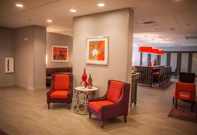 فندق Hampton Inn Pontiac