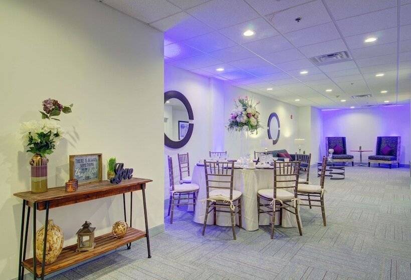 فندق Hampton Inn & Suites Boston/stoughton