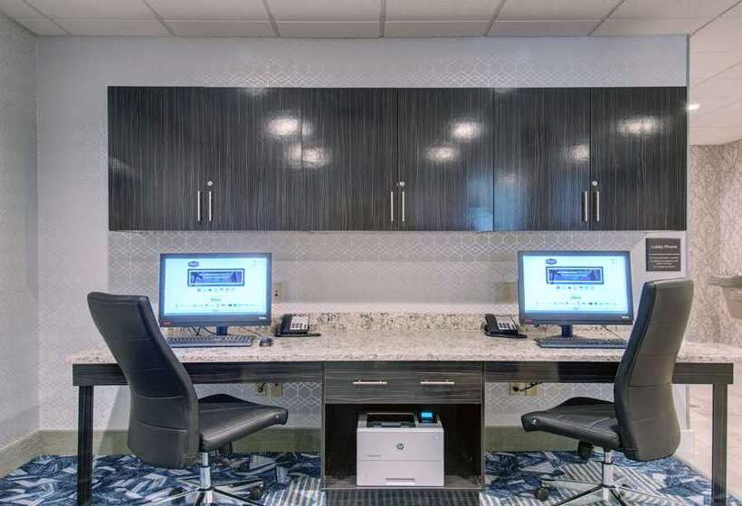 فندق Hampton Inn & Suites Boston/stoughton