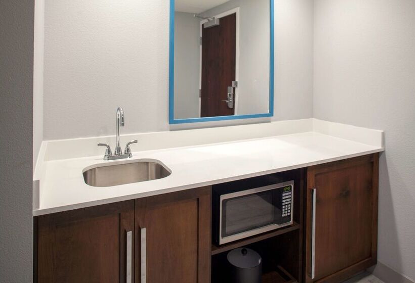 هتل Hampton Inn & Suites Flagstaff East