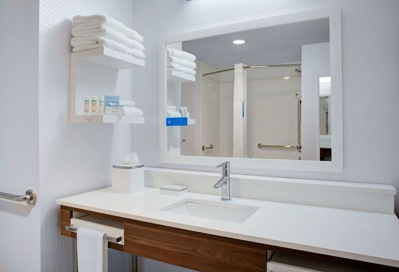 هتل Hampton Inn & Suites Flagstaff East