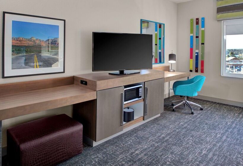 هتل Hampton Inn & Suites Flagstaff East