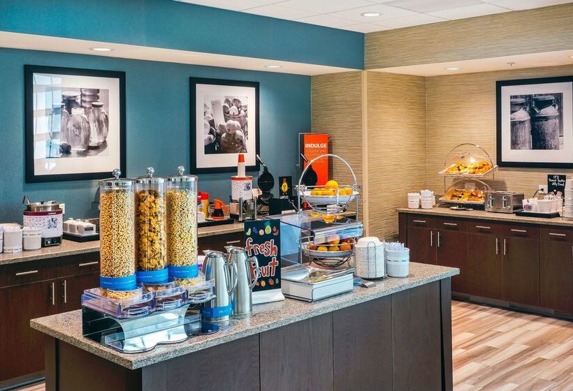 هتل Hampton Inn & Suites Mission Viejo