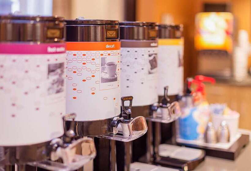 فندق Hampton Inn & Suites Morgantown / University Town Centre