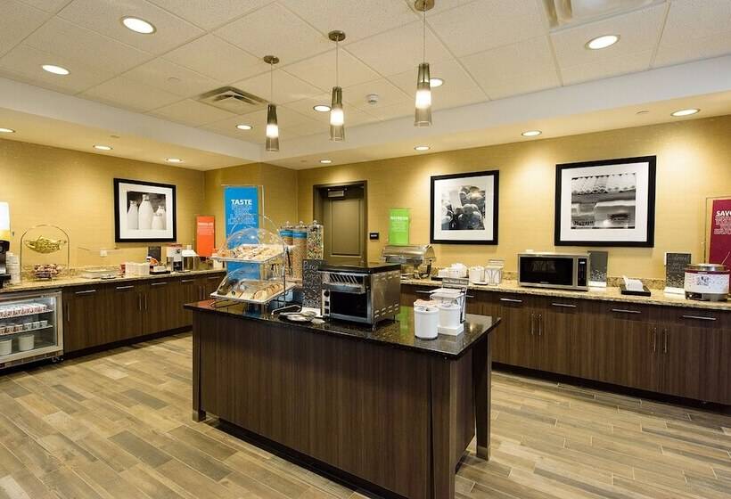 هتل Hampton Inn Superior Duluth