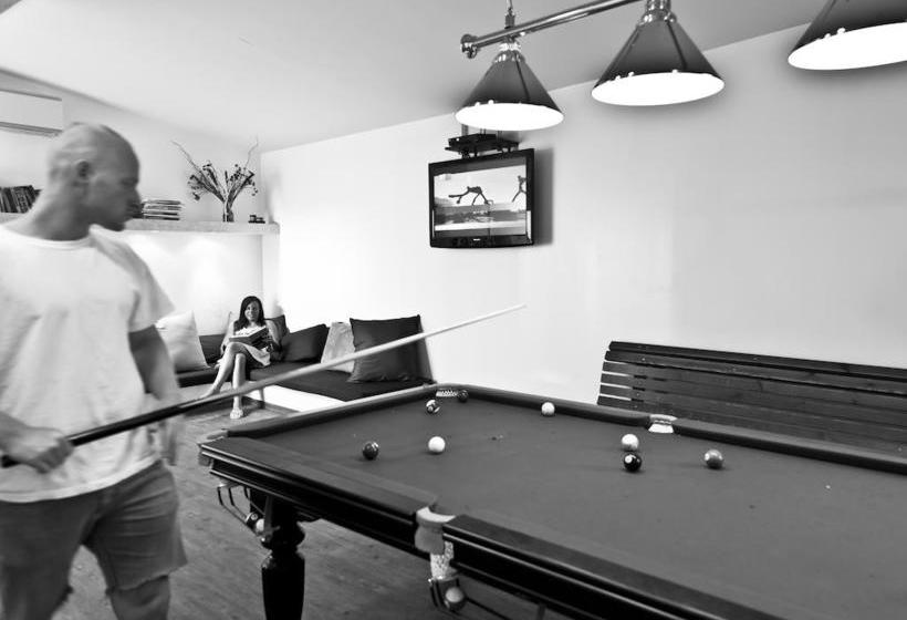 호텔 Hayarkon Hostel