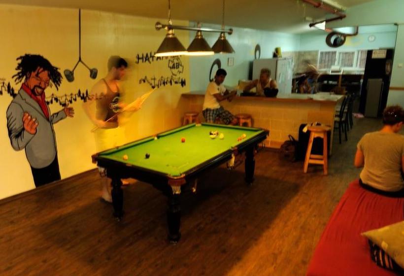 호텔 Hayarkon Hostel