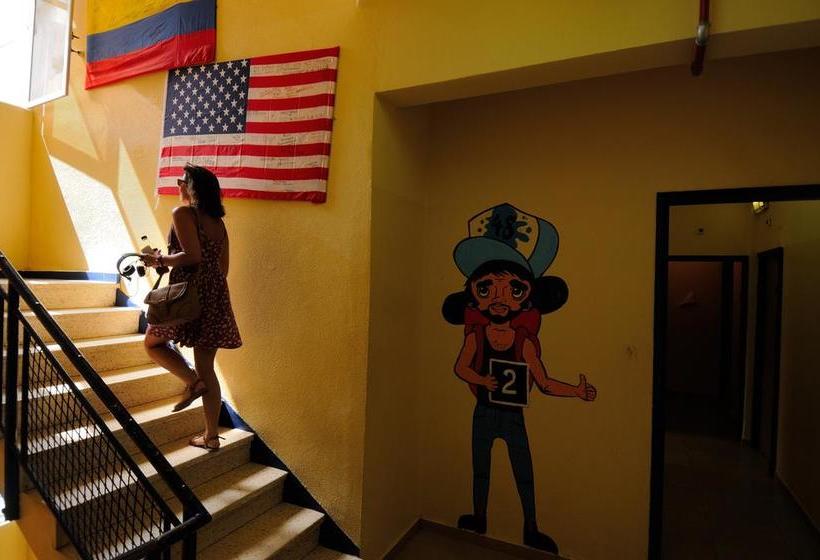 호텔 Hayarkon Hostel