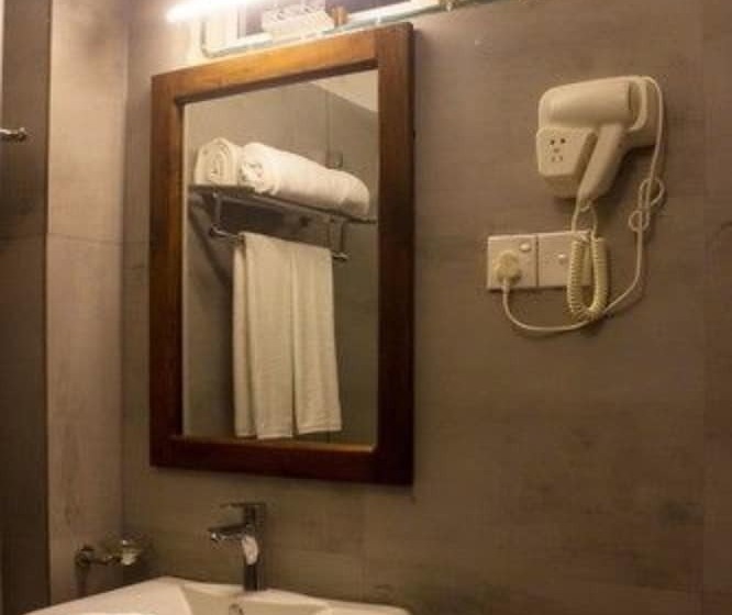 Отель Heaven Seven Hikkaduwa