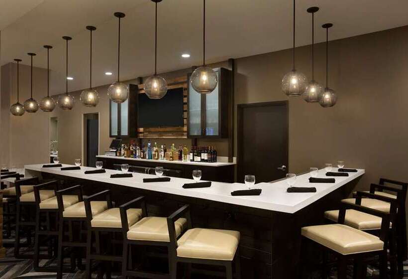 هتل Hilton Garden Inn Downtown Birmingham