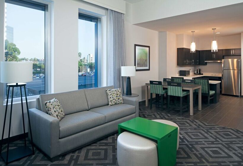 בית מלון כפרי Homewood Suites By Hilton Los Angeles International Airport