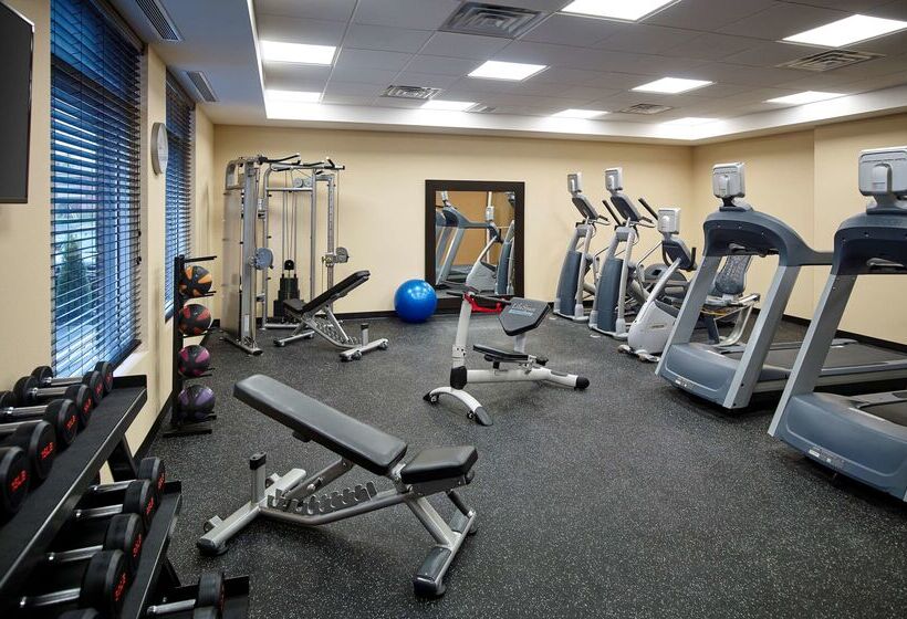 فندق Homewood Suites By Hilton North Bay