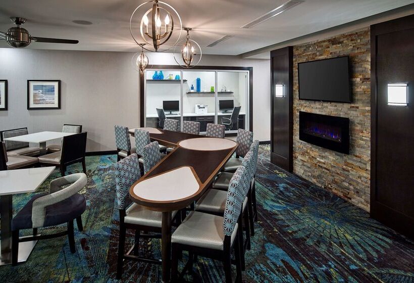 فندق Homewood Suites By Hilton North Bay