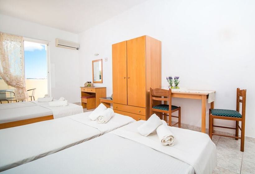 ホテル Kiras Studios