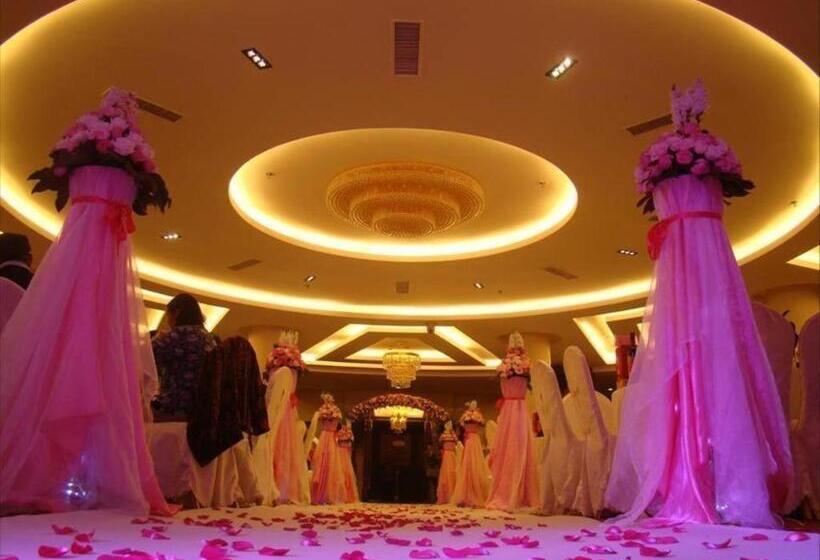 Отель Kunming Zhong Huang