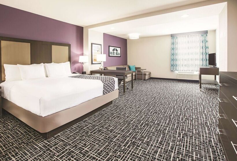 ホテル La Quinta By Wyndham Dallas Plano   The Colony