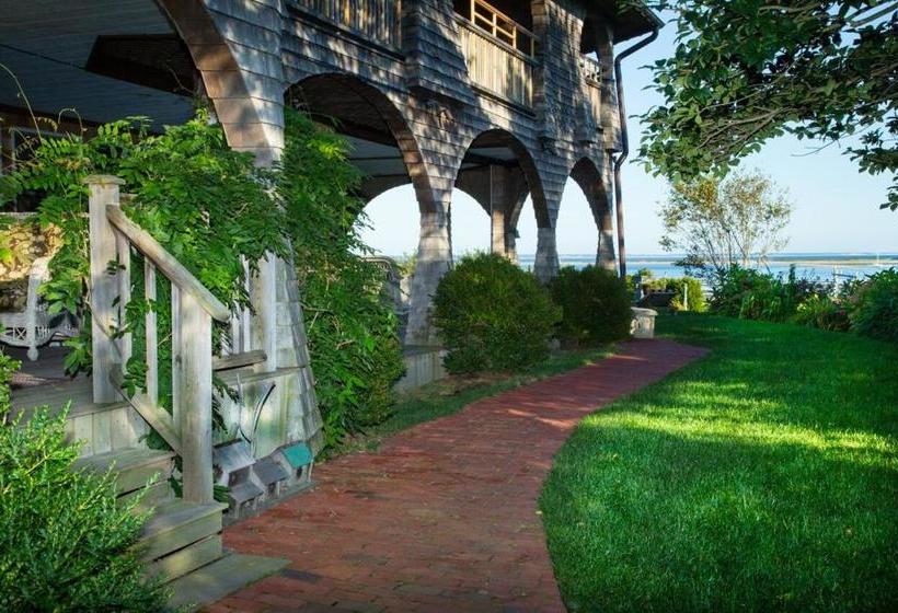 בית מלון כפרי Lands End Inn  Adults Only