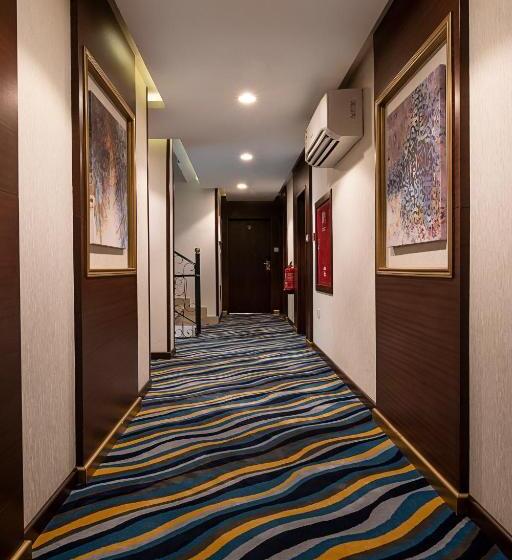 Отель Laten Suites Prince Sultan