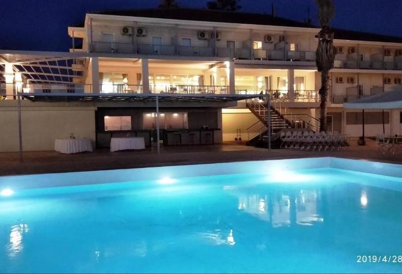 בית מלון כפרי Limenari