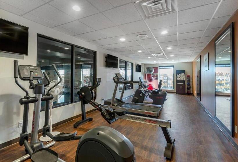 Отель Mainstay Suites Near Denver Downtown