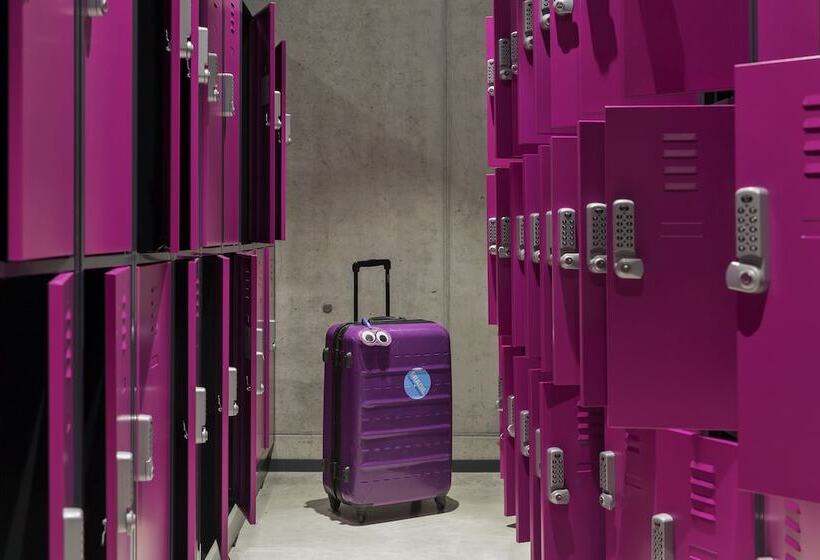 هتل Moxy Vienna Airport