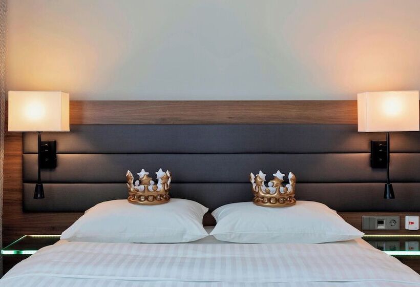 هتل Moxy Vienna Airport