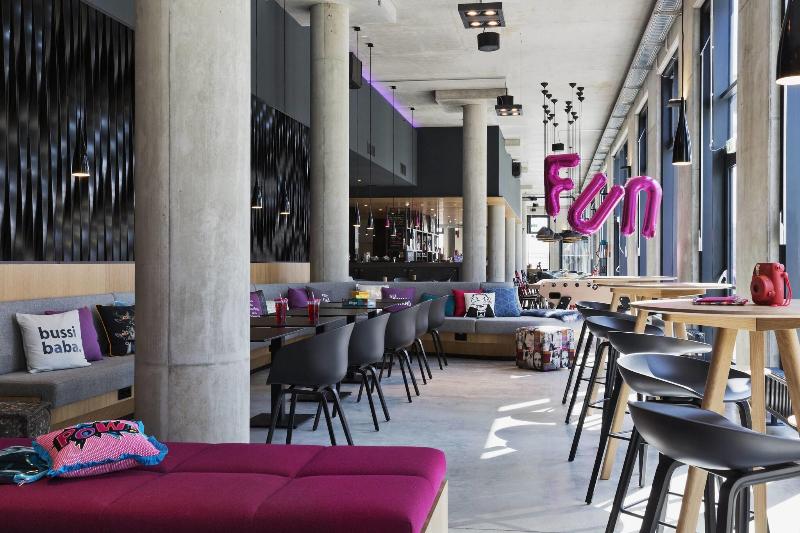 هتل Moxy Vienna Airport