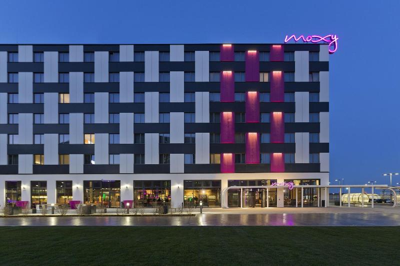 هتل Moxy Vienna Airport