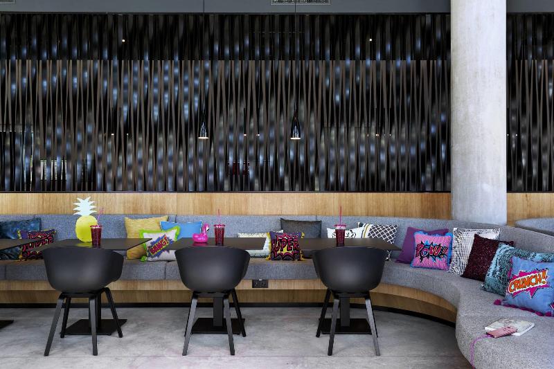 هتل Moxy Vienna Airport