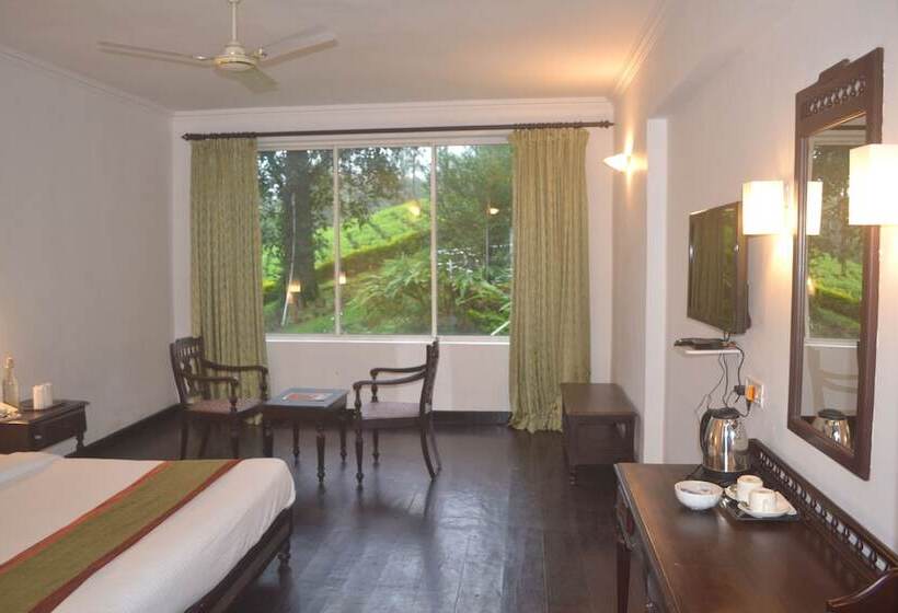 هتل The New Oak Fields