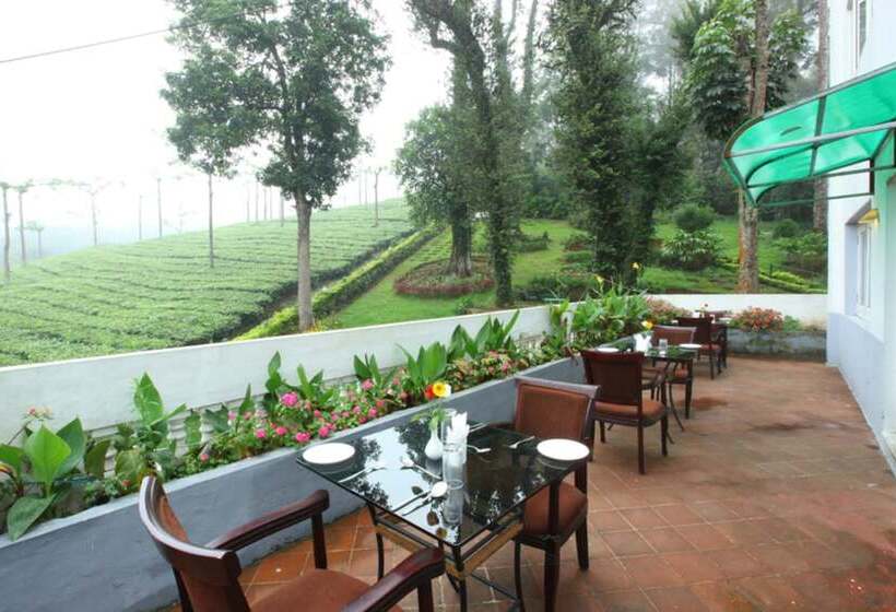 هتل The New Oak Fields