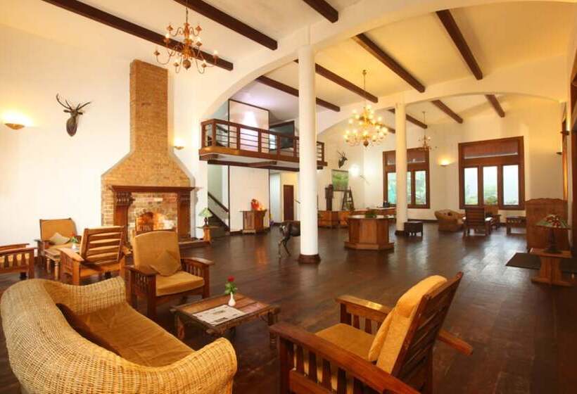 هتل The New Oak Fields