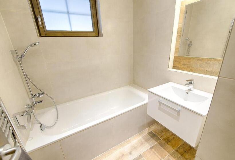 Apartment Hotel Orion