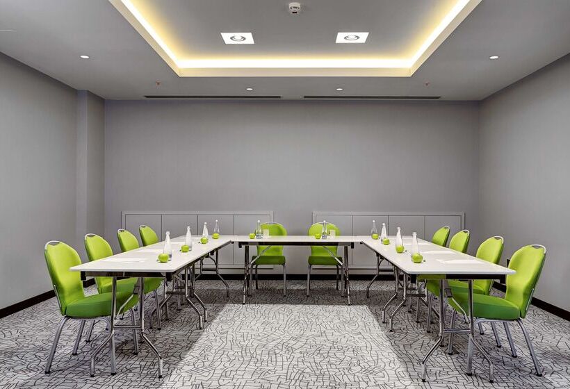 Hotel Park Inn By Radisson Izmir