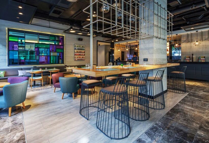هتل Park Inn By Radisson Izmir