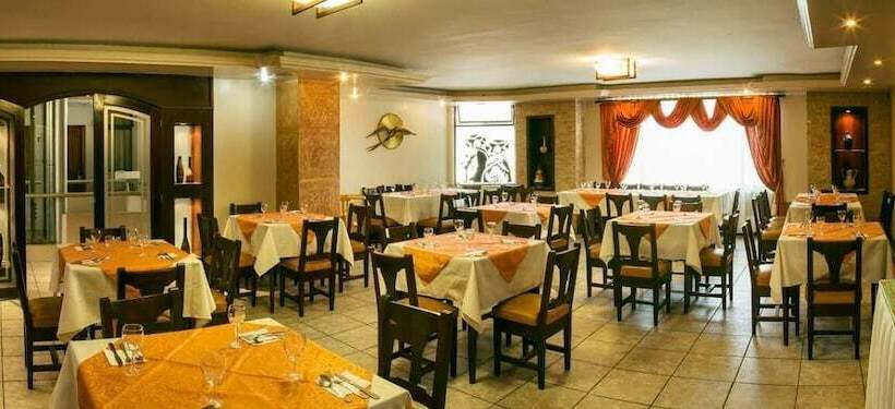 Отель Podocarpus