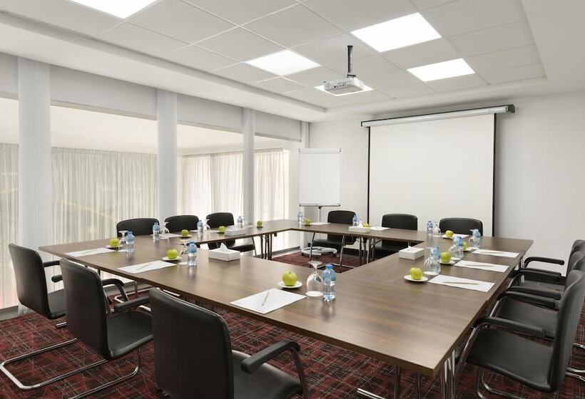 فندق Ramada Encore Al Khobar Olaya