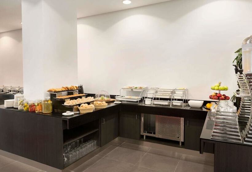 فندق Ramada Encore Al Khobar Olaya